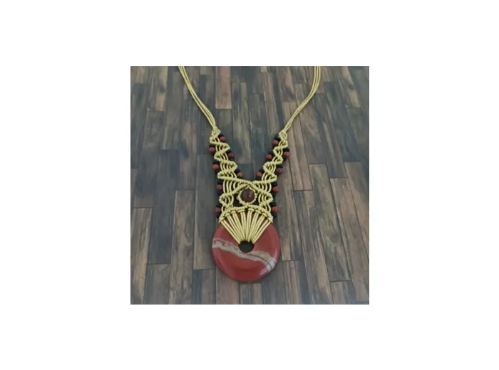 Collier donut Jaspe rouge macramé doré