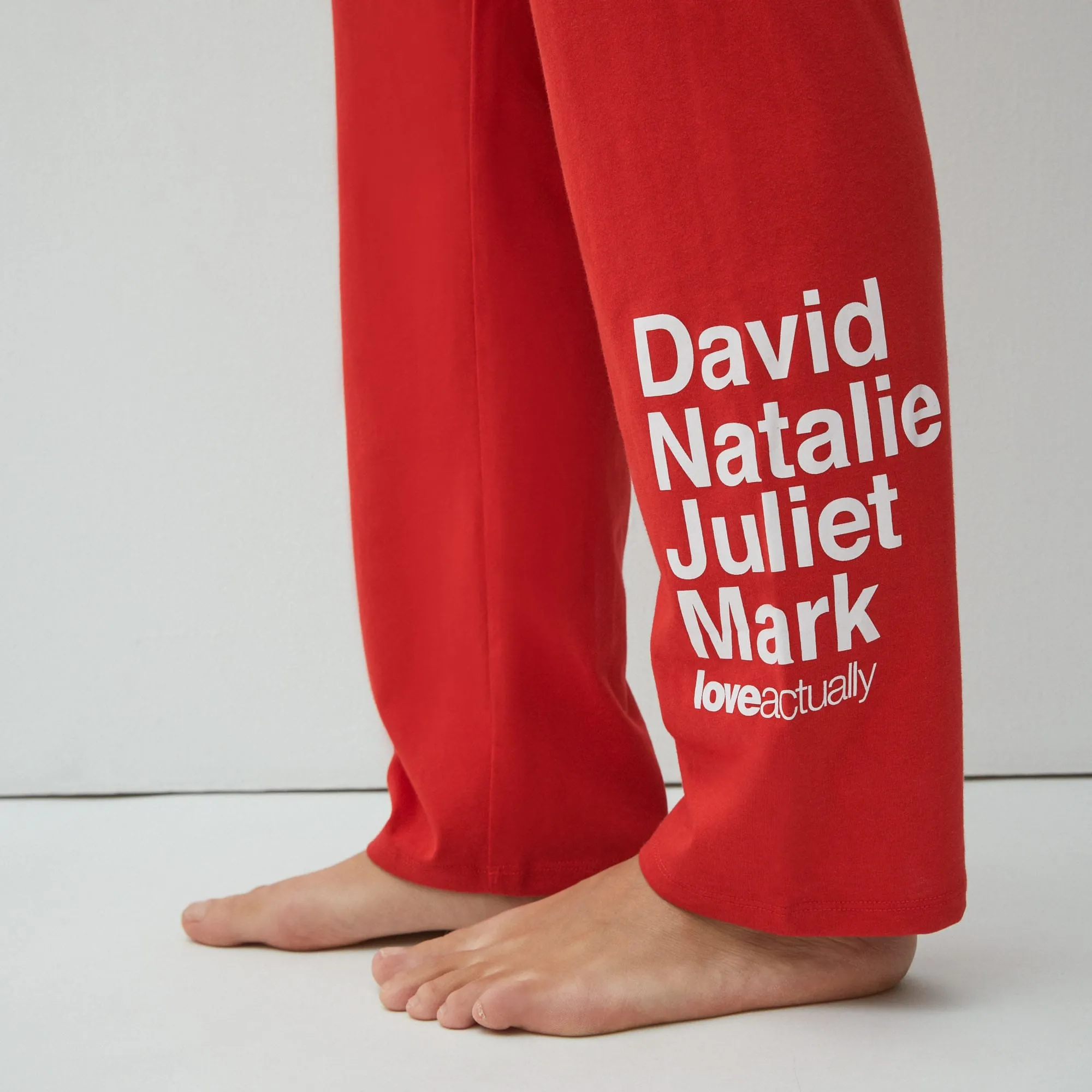 ensemble t-shirt et pantalon love actually