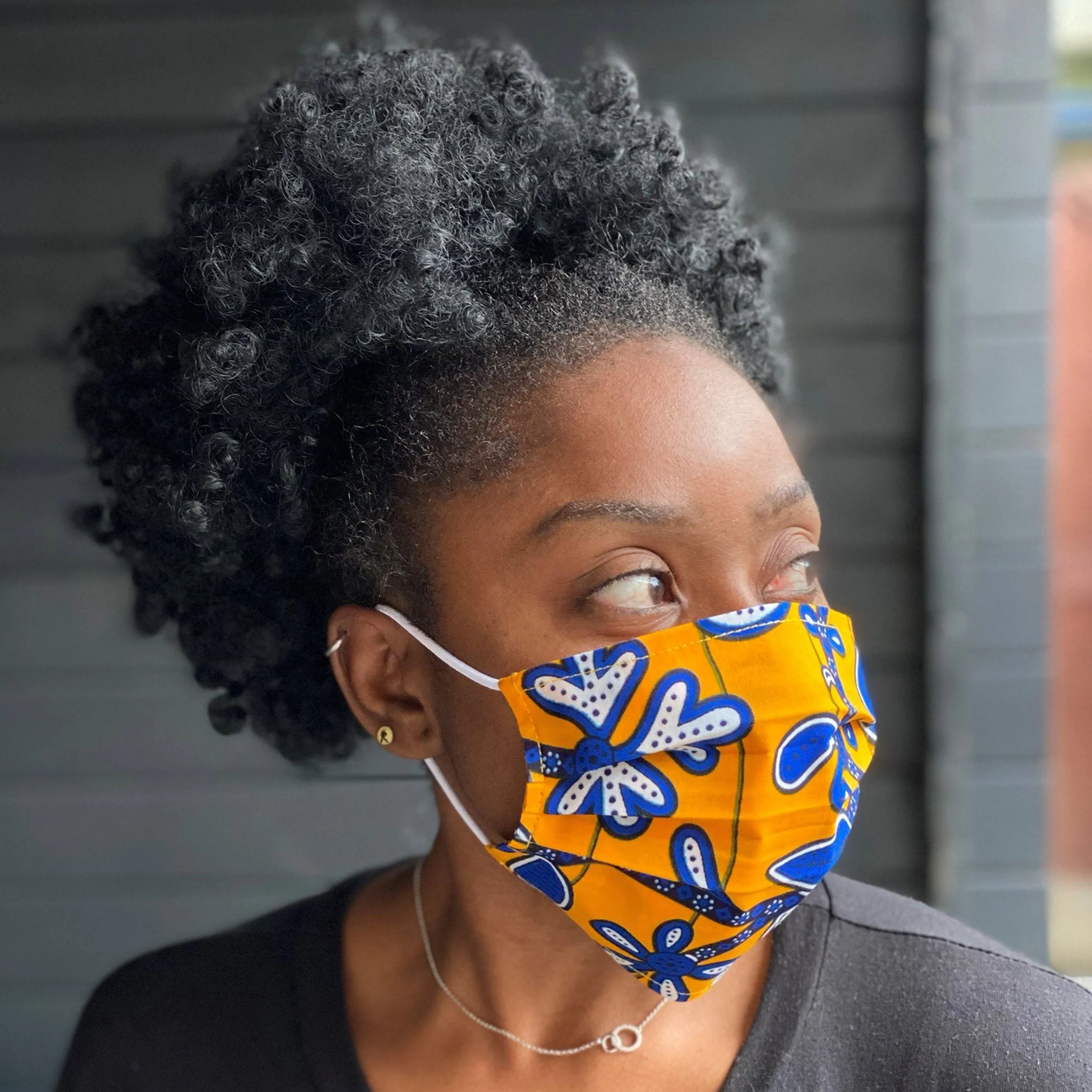 Imprimé africain Masque buccal / Masque facial en 100% coton - Jaune Bleu leaves