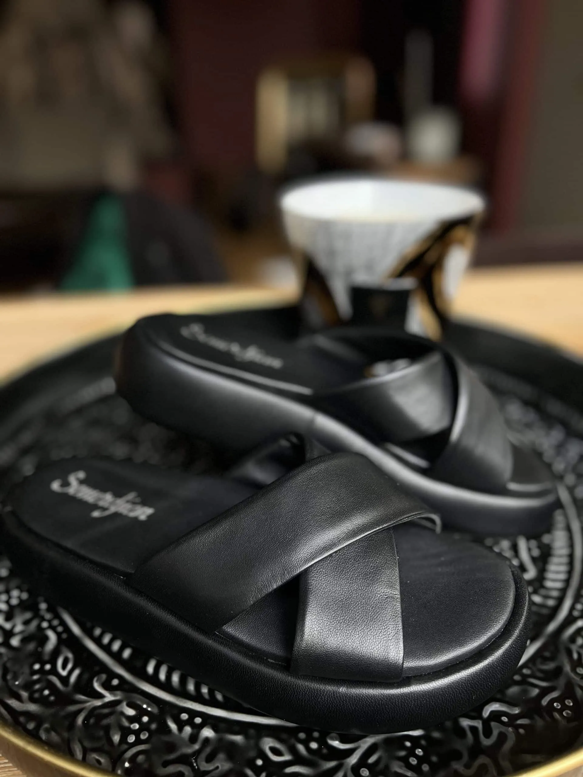 nu-pieds SMR GAETA noir | Concept Store En Ligne | Jade & Lisa