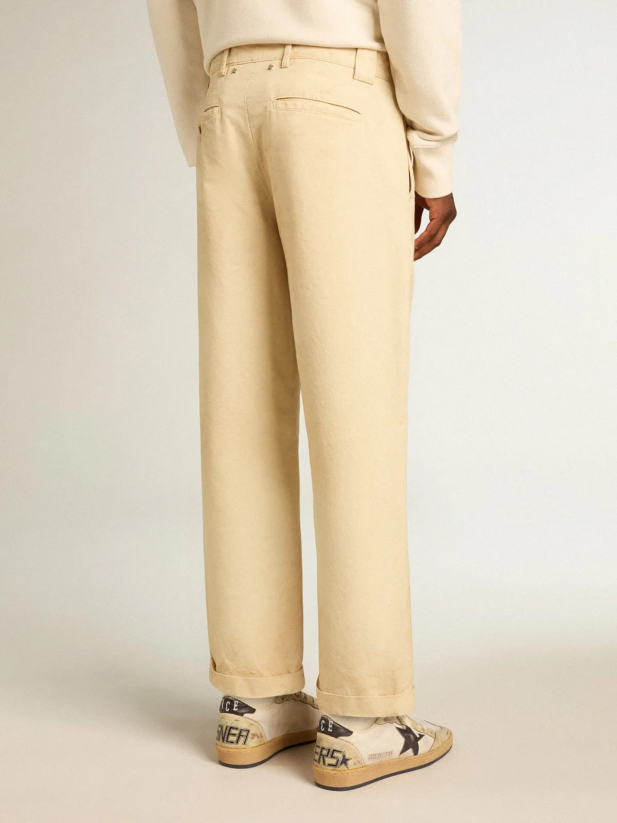 Pantalon chino en coton écru