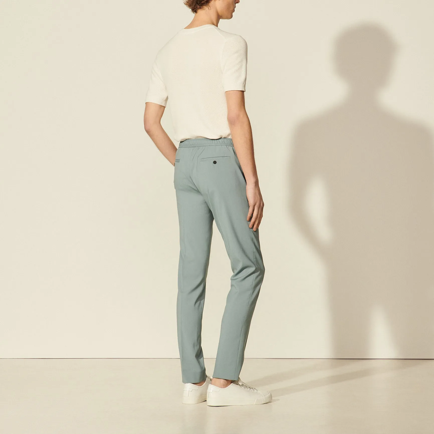 Pantalon à la coupe droite