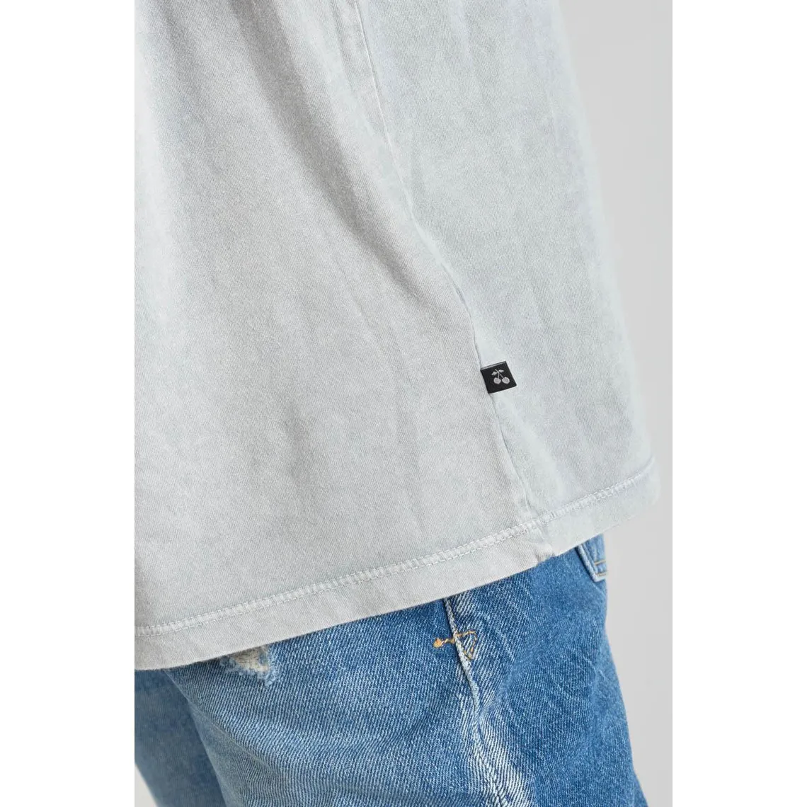 Tee-Shirt NIXON gris en coton | 3 Suisses
